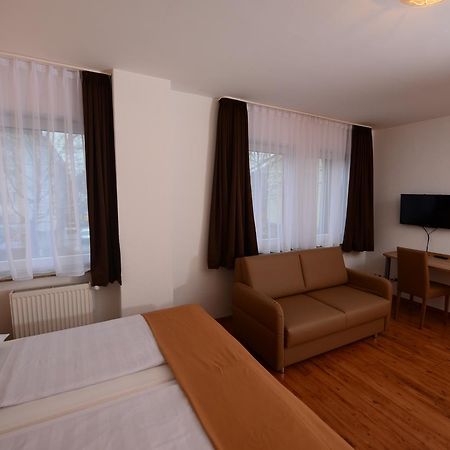 Hotel Linde Штутгарт Экстерьер фото